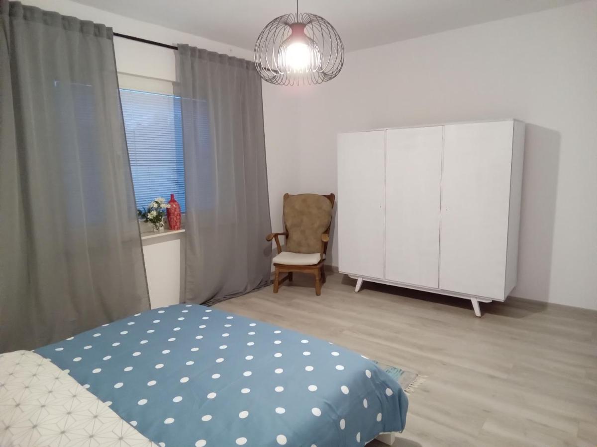 Domek U Kazi Sadowne Kültér fotó